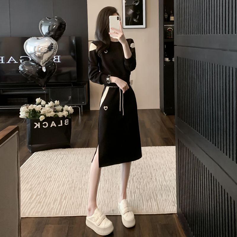 2026 Spring Fashion Casual Two-Piece Skirt Set Korean Style Premium Hoodie and Skirt Set for Women - Image 2