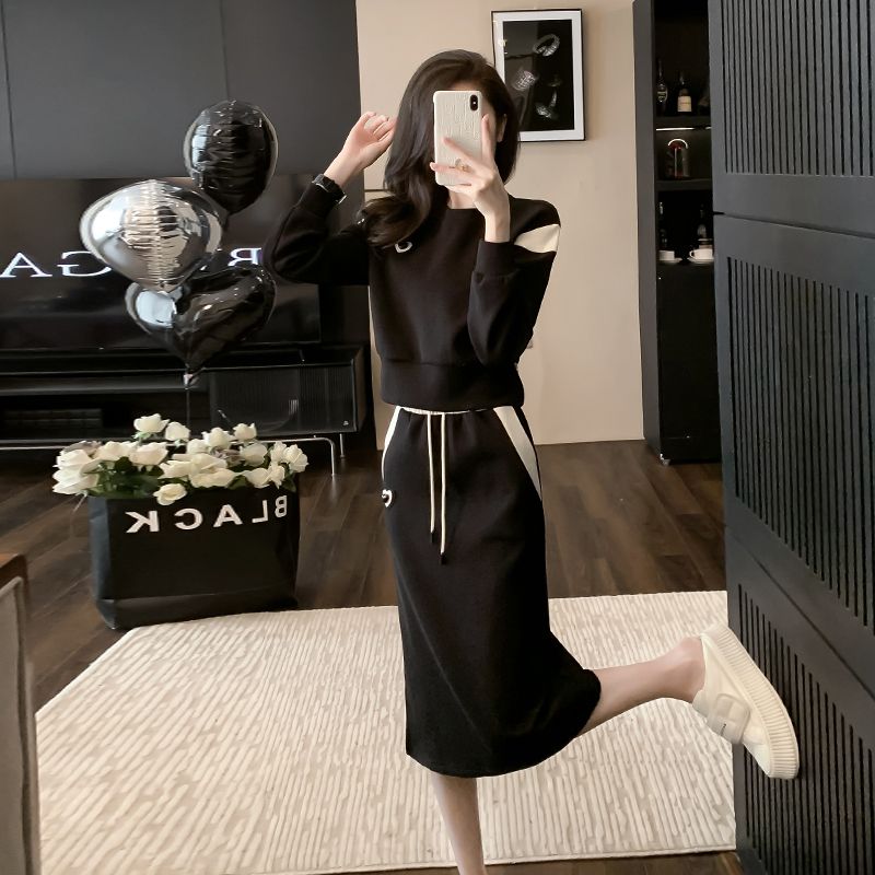 2026 Spring Fashion Casual Two-Piece Skirt Set Korean Style Premium Hoodie and Skirt Set for Women