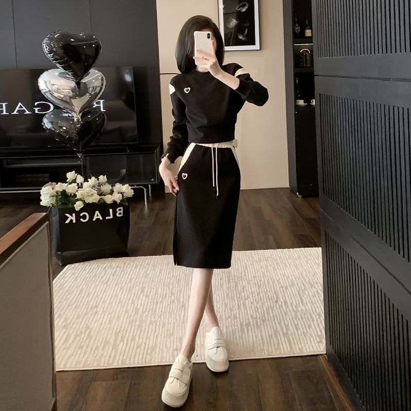 2026 Spring Fashion Casual Two-Piece Skirt Set Korean Style Premium Hoodie and Skirt Set for Women - Image 3