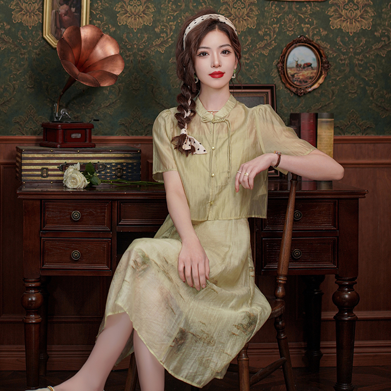 New Chinese Style Green Print Two-Piece Set with Pankou Buttons - Image 3
