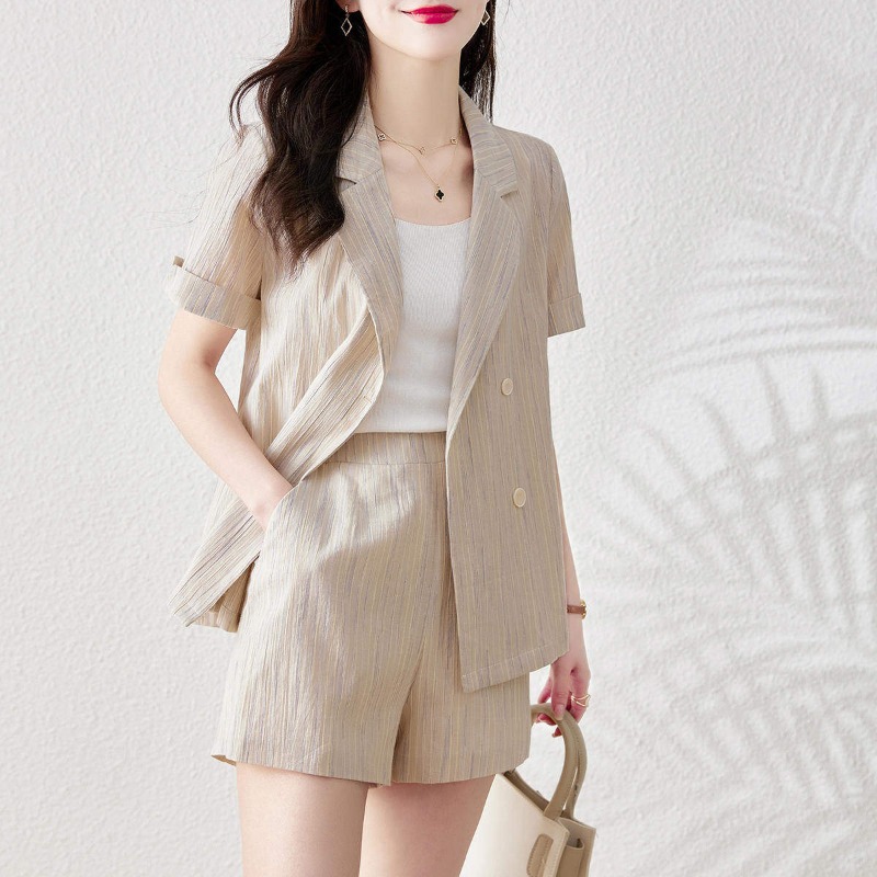 Elegant Fashion Shirt with Solid Casual Commuter Shorts and Camisole 2026 Summer New Casual Three-Piece Set for Women - Image 4