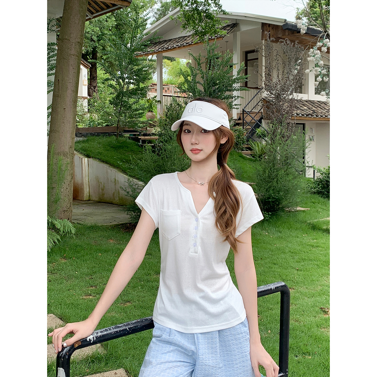 Women's American Retro Half-Open Collar Short Sleeve T-Shirt Summer Slim Fit Top - Image 4