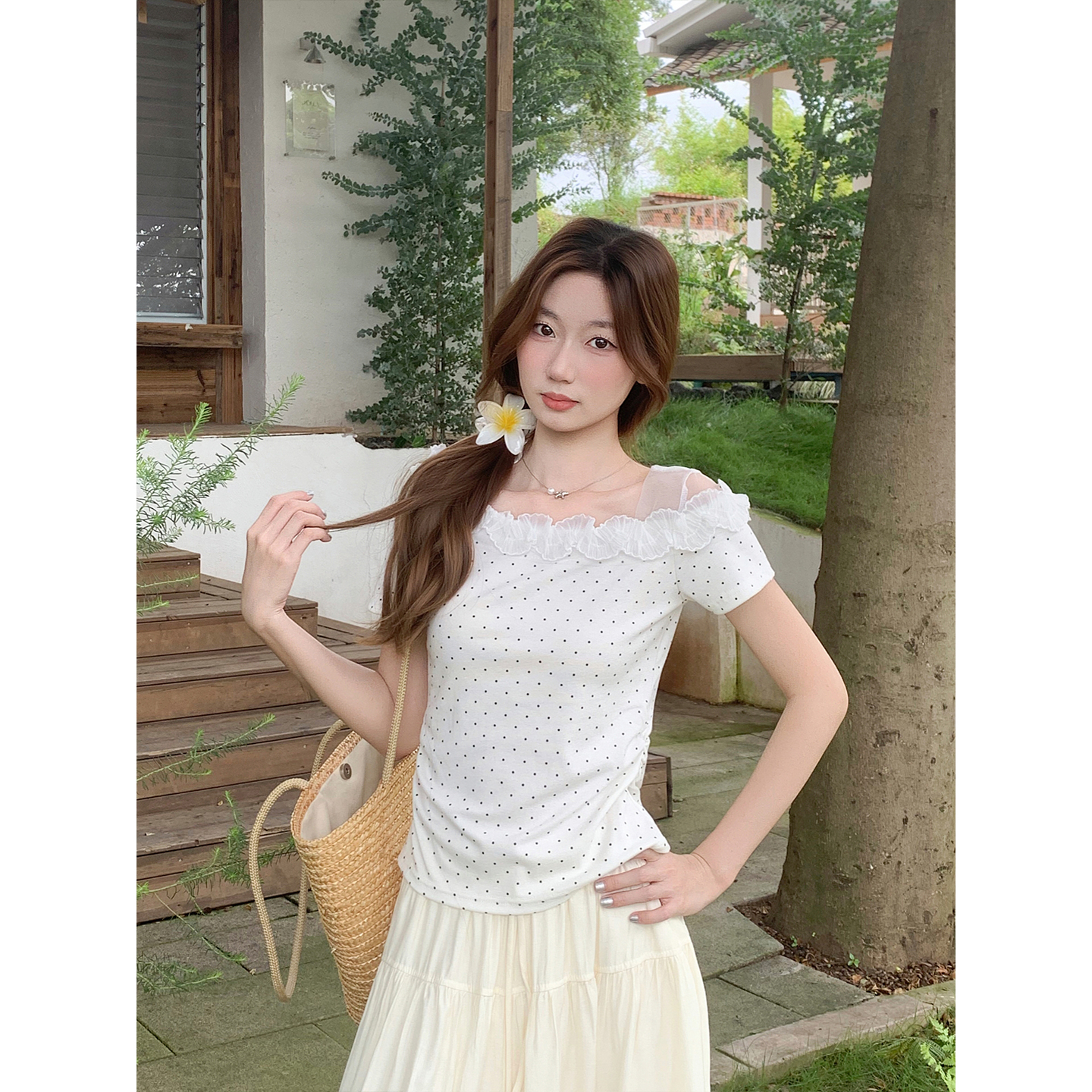 Women's Polka Dot Off-Shoulder Short Sleeve Slim Fit Commuter T-Shirt Summer New Korean Style - Image 5