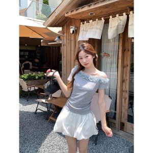 Women's Polka Dot Off-Shoulder Short Sleeve Slim Fit Commuter T-Shirt Summer New Korean Style