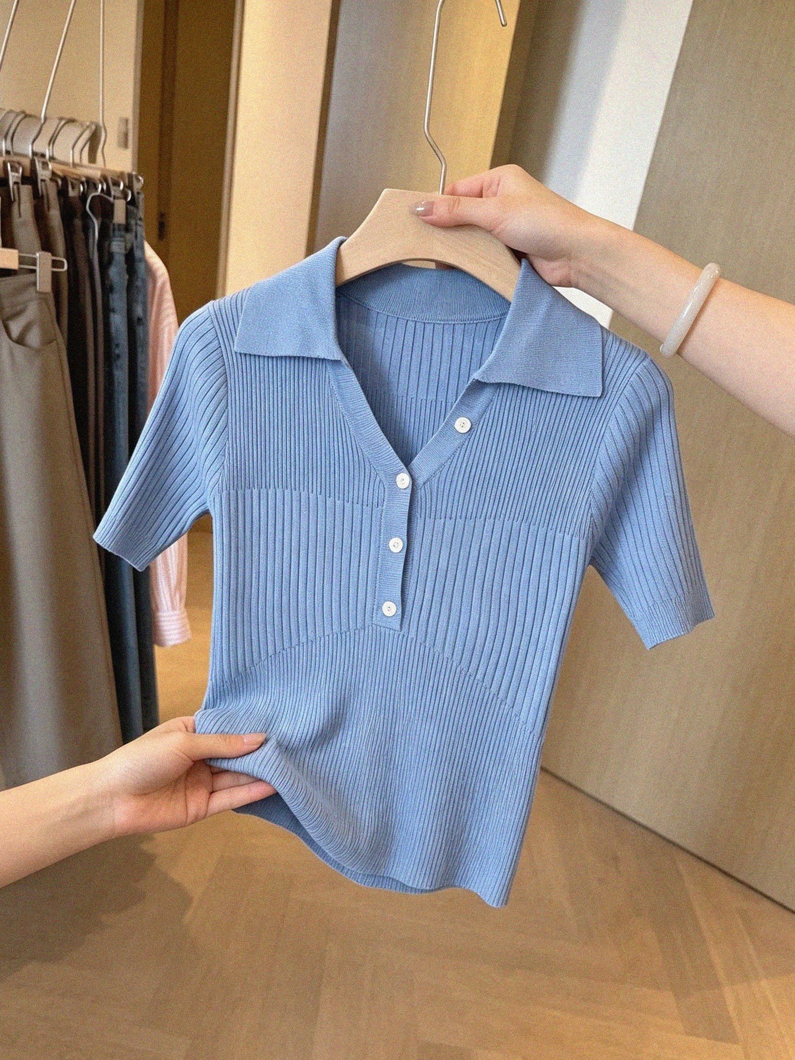 French Blue Polo Collar Short Sleeve Women's Slim Knit Top Summer - Image 2